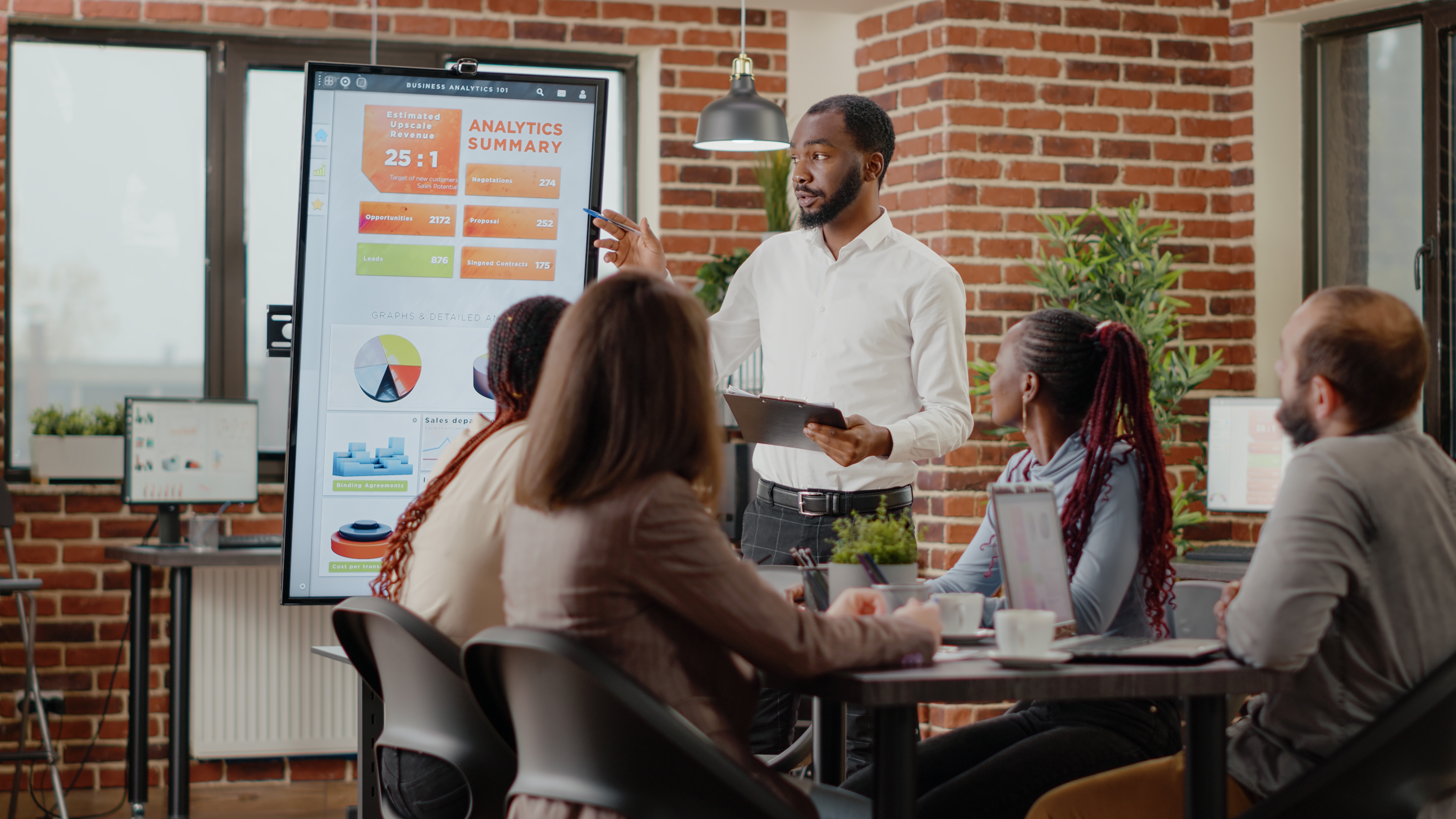 company-employee-presenting-business-strategy-with-charts-monitor-planning-project-workmates-analyzing-financial-statistics-display-working-together-company-development