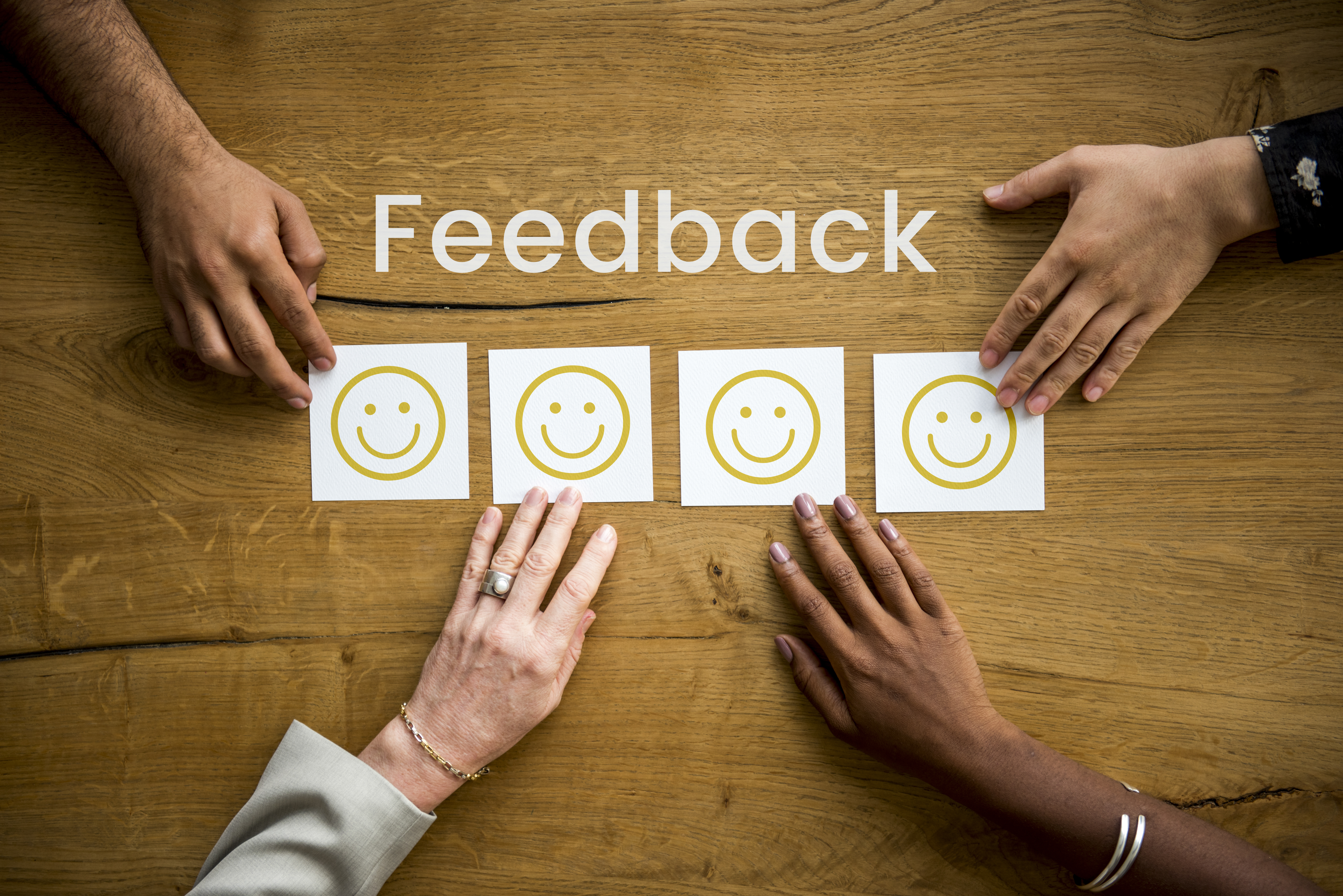evaluation-feedback-customer-smiley-response