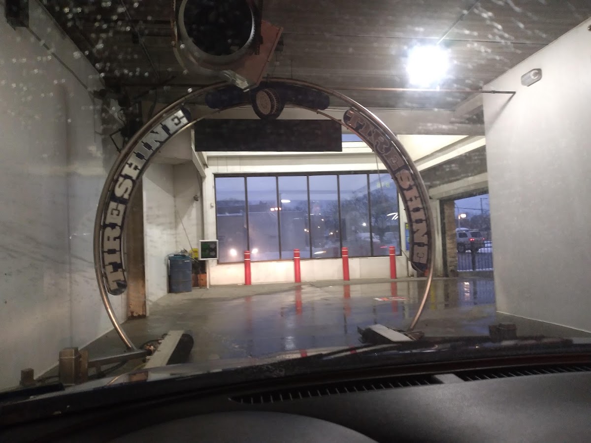 Buddy Bear Car Wash