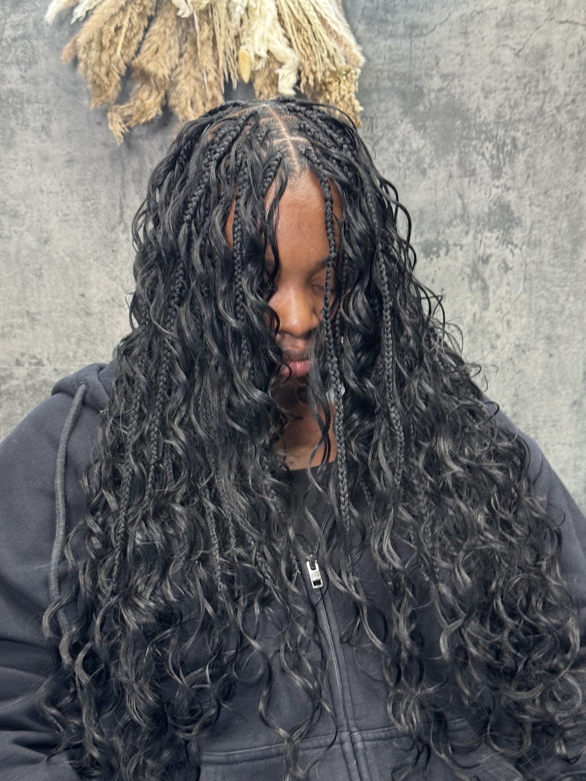 Good Looks Beauty Inc