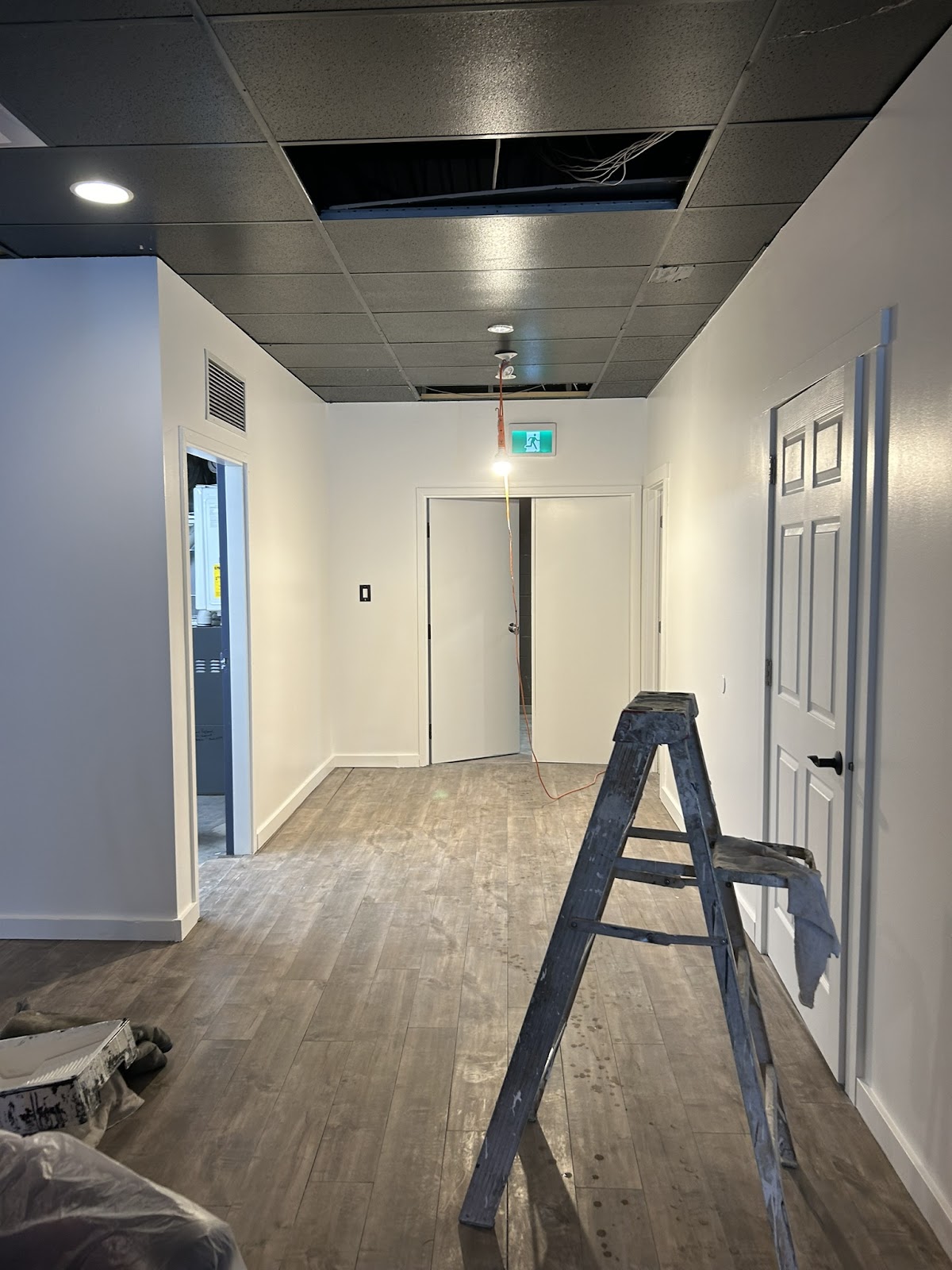 A&I Painters Calgary - Interior & Exterior