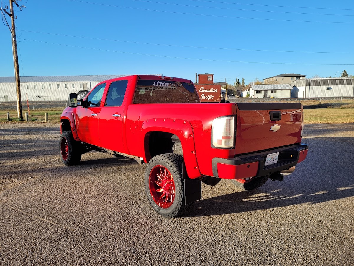 East Wey Auto Body Inc