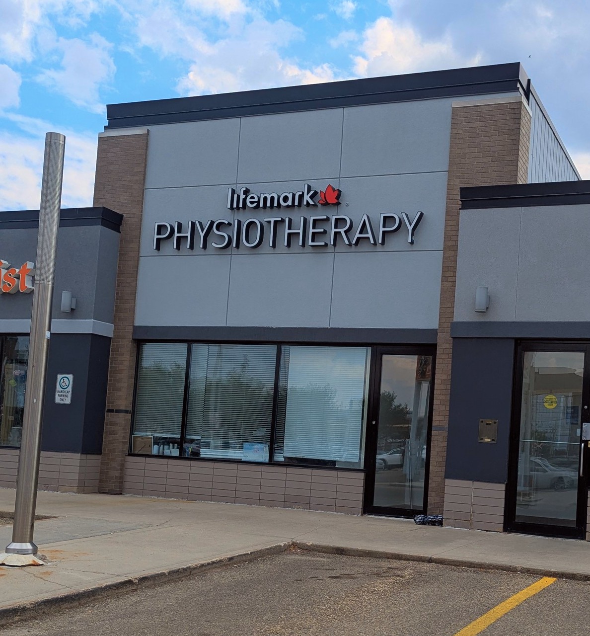 Lifemark Physiotherapy Kingsway