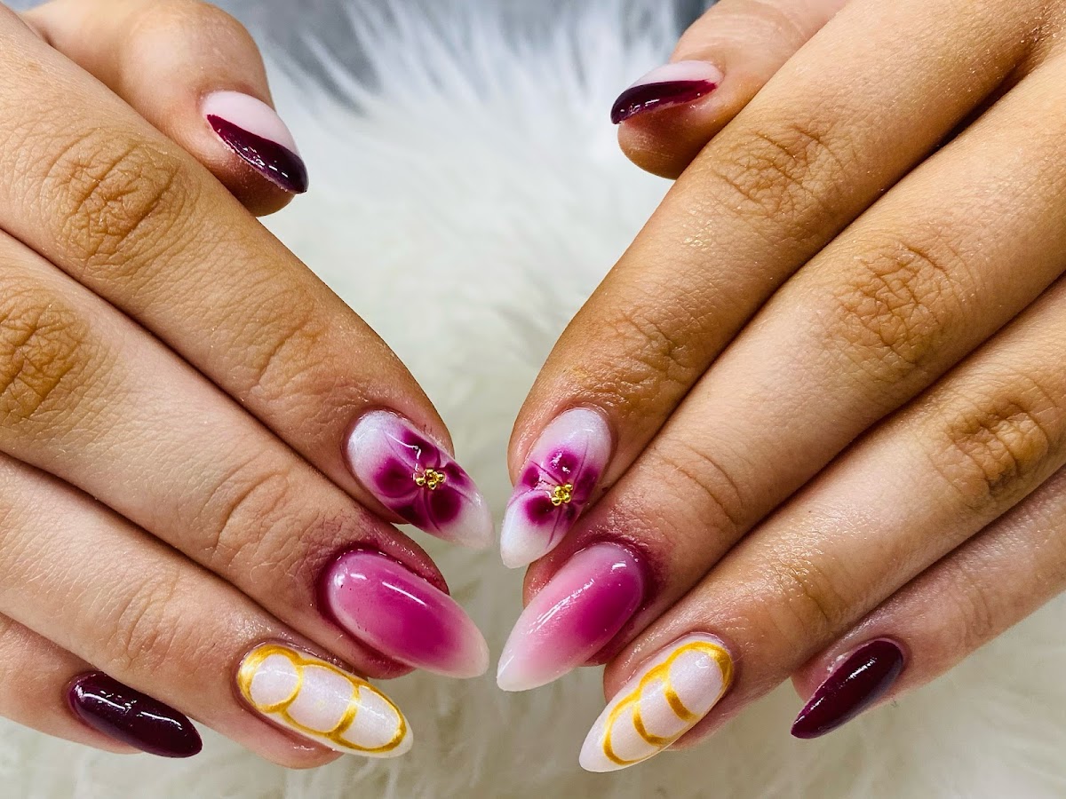 Pink Beauty Lashes and Nails