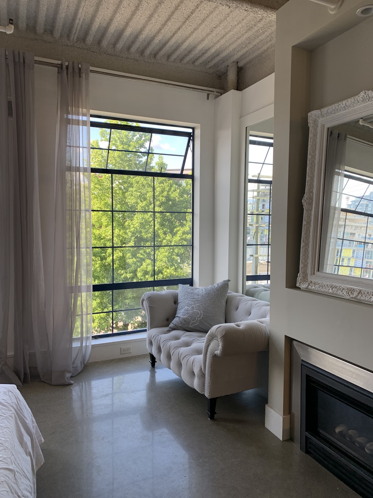 Lux Boudoir