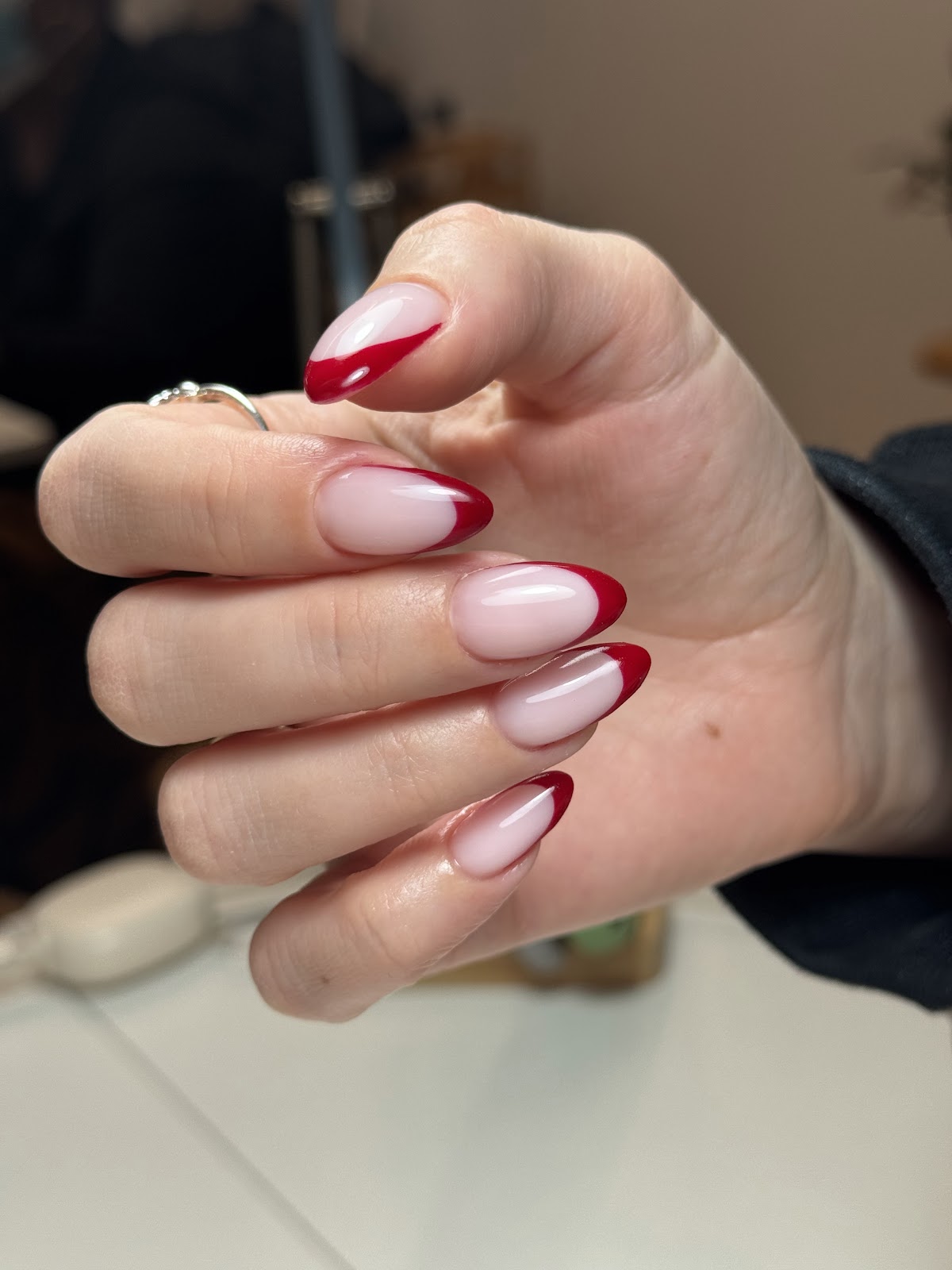 Mani Muse - Russian manicure