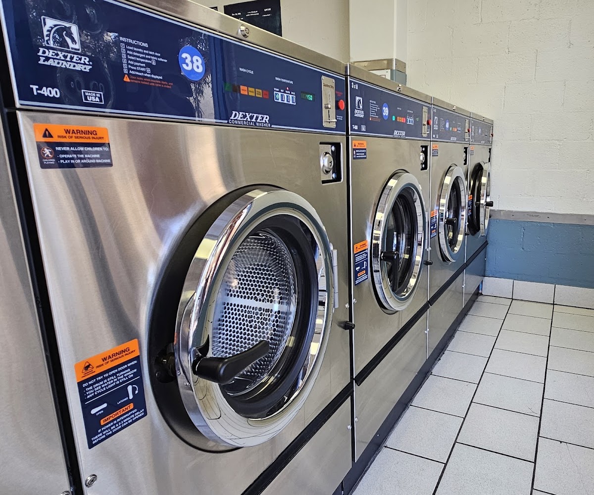 The Clean Spin 24 Hour Laundromat