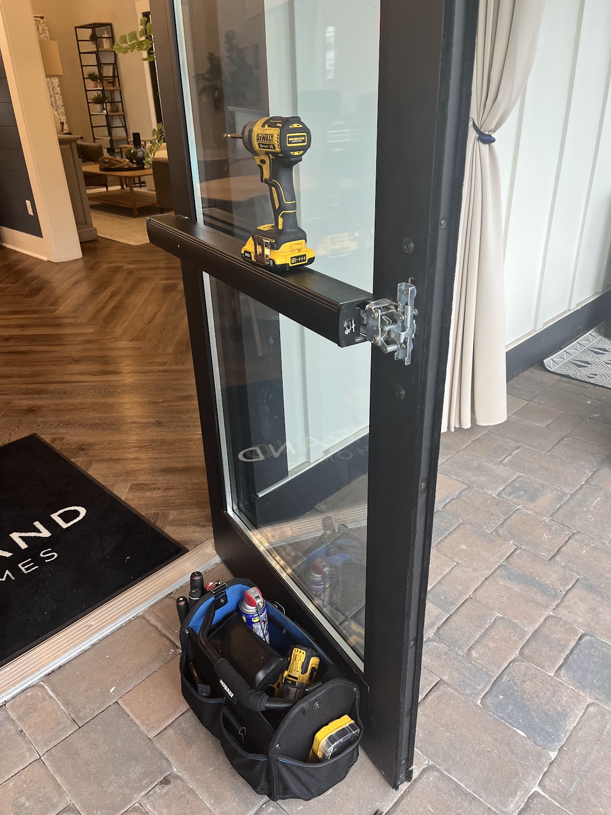 AAA Locksmith Pros