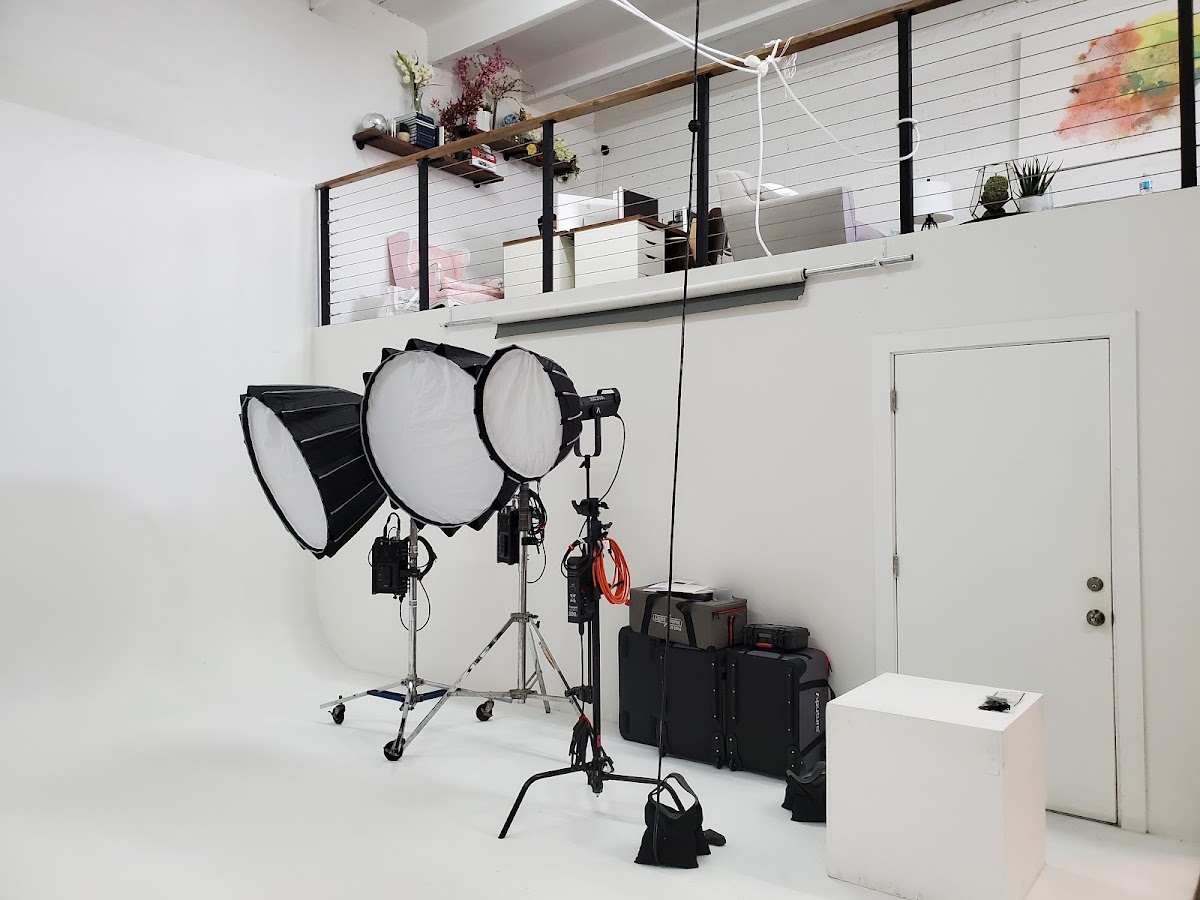WOW Photo Studios Miami - Photography Studio