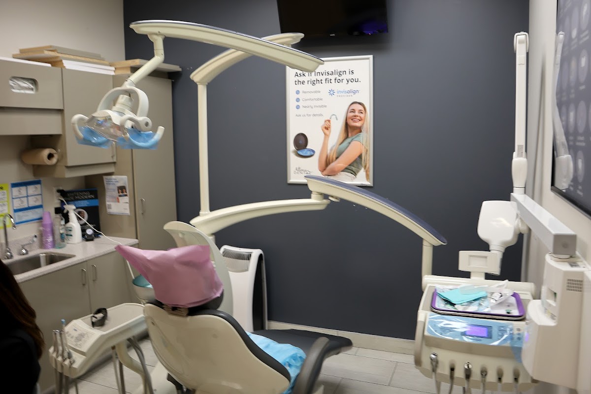Altima Dental Centre at First Canadian Place