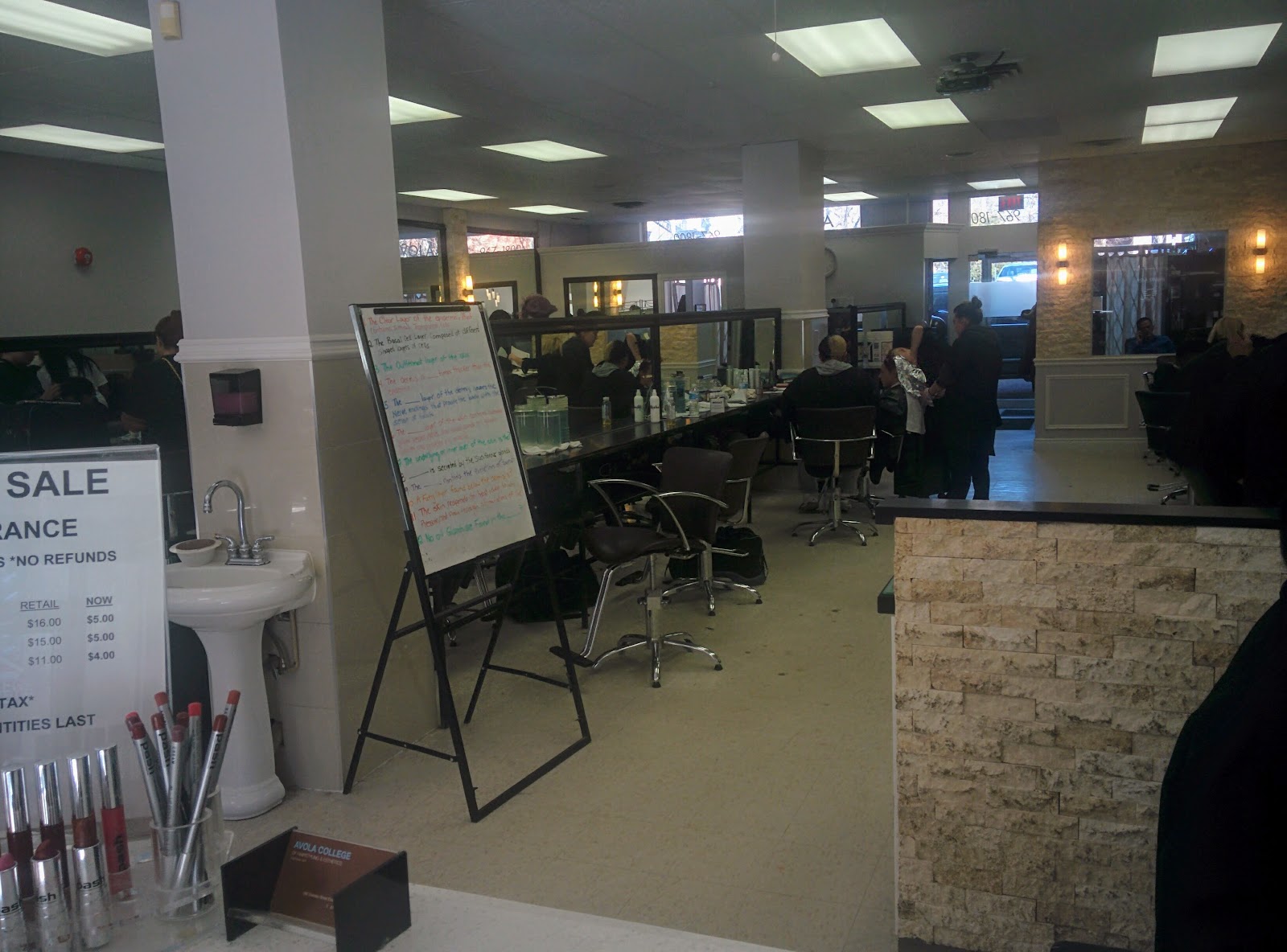 Avola College Of Hairstyling And Esthetics