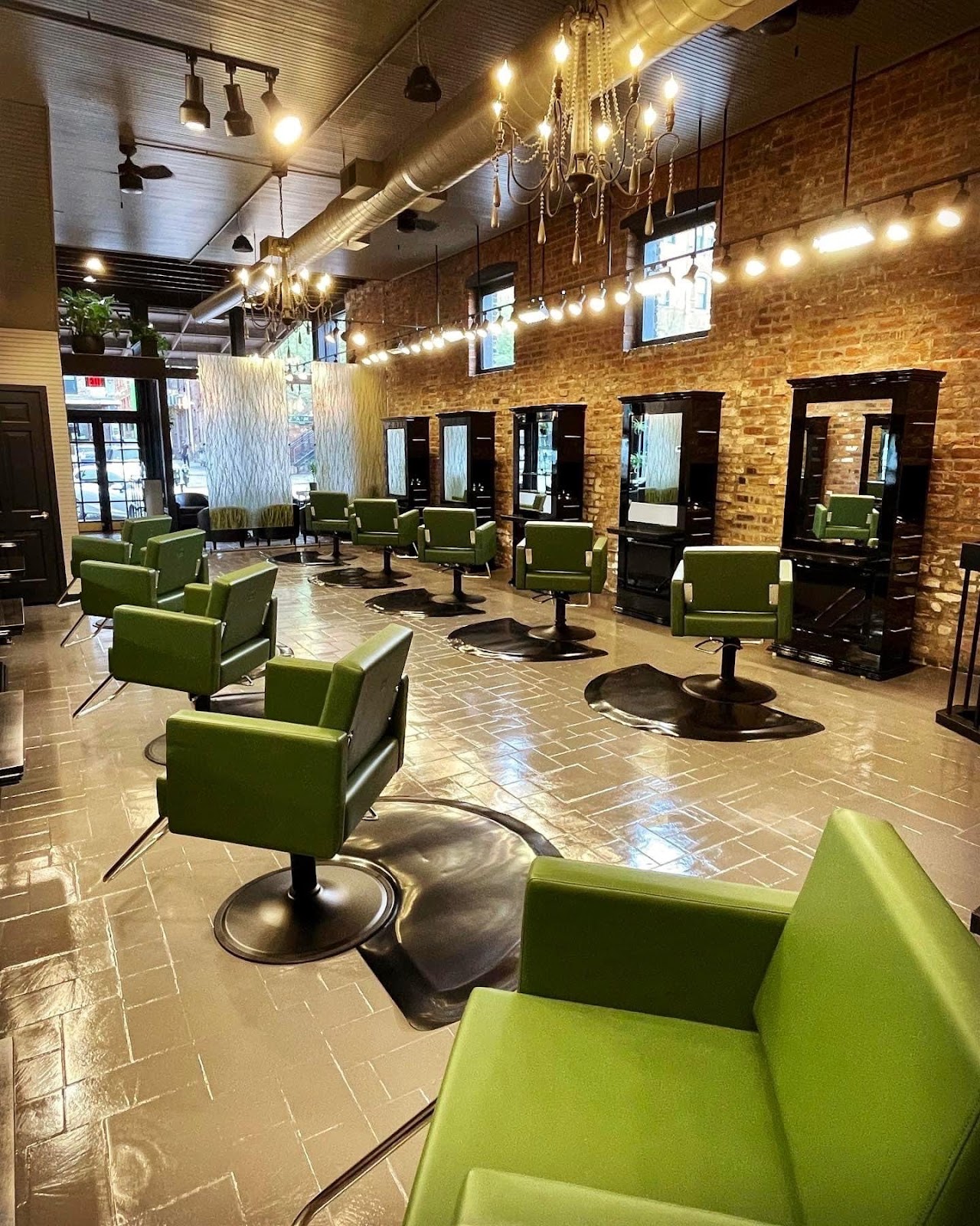 Market Cuts Hair Studio